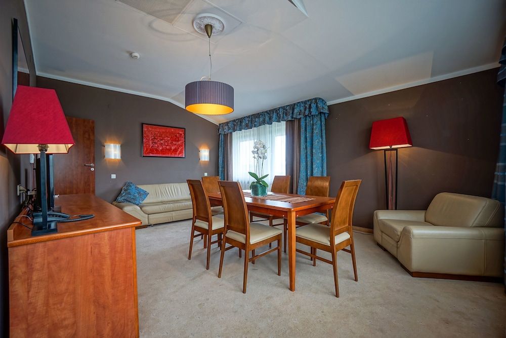 Farmona Hotel Business & Spa Family Room 9