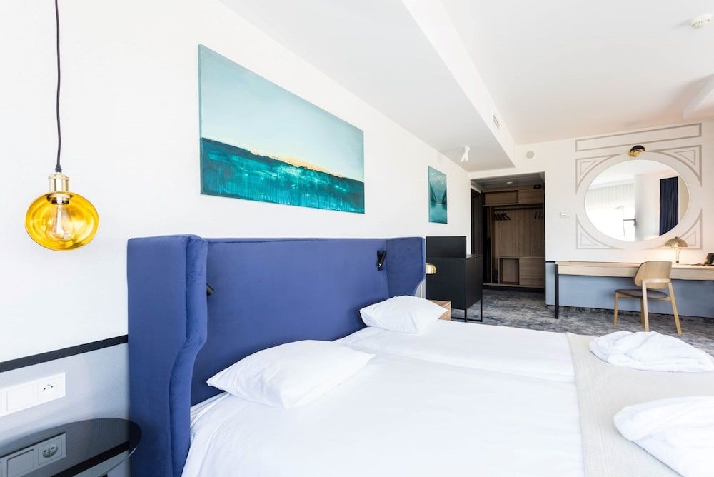 Junior Studio Suite