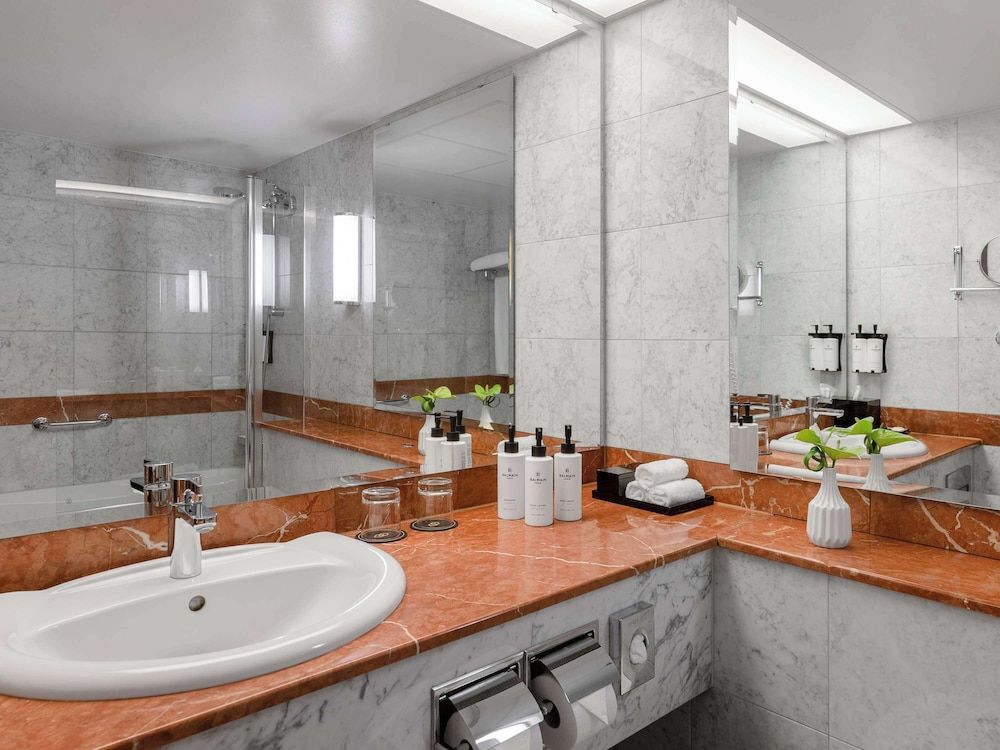 Sofitel Warsaw Victoria Classic Room, 1 King Bed 4