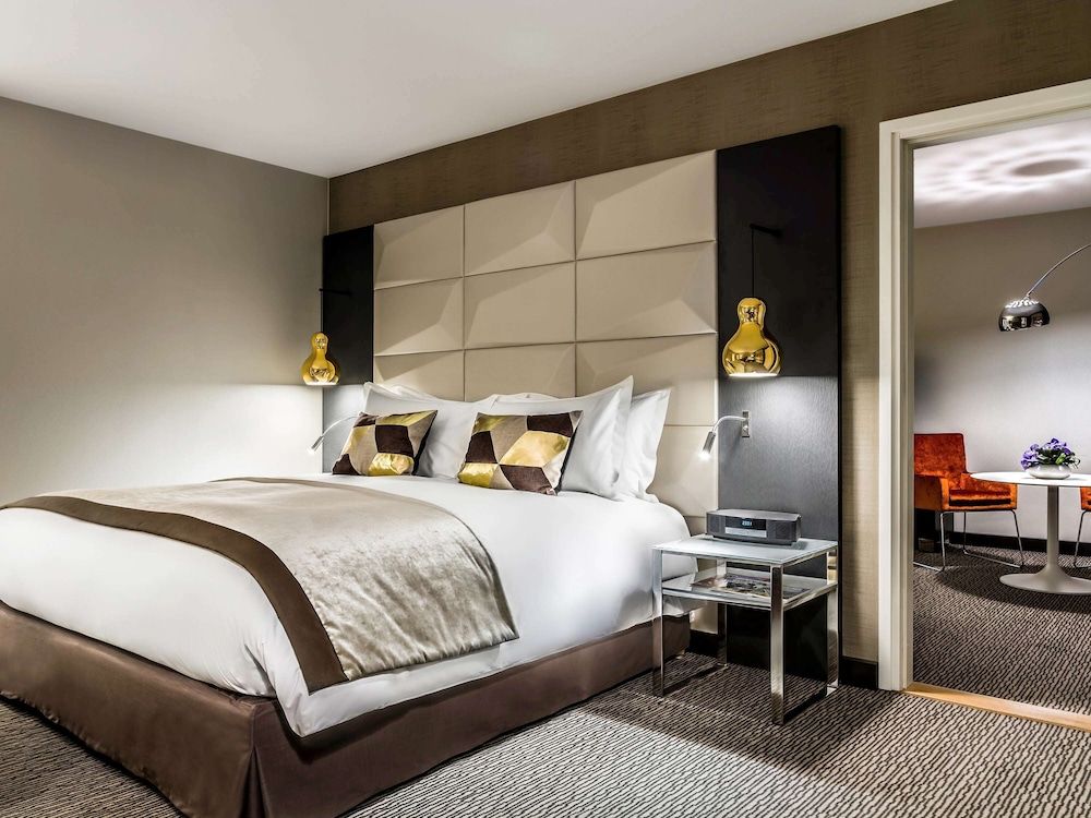 Suite, 1 King Bed (Pilsudski Square View)