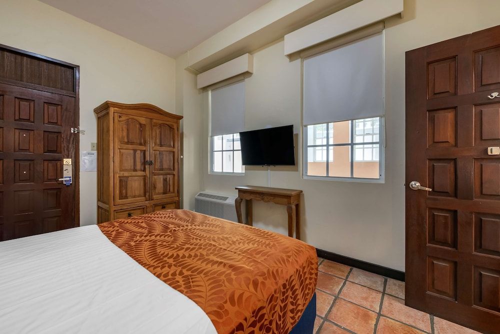 Standard Room, 1 Queen Bed, Non Smoking