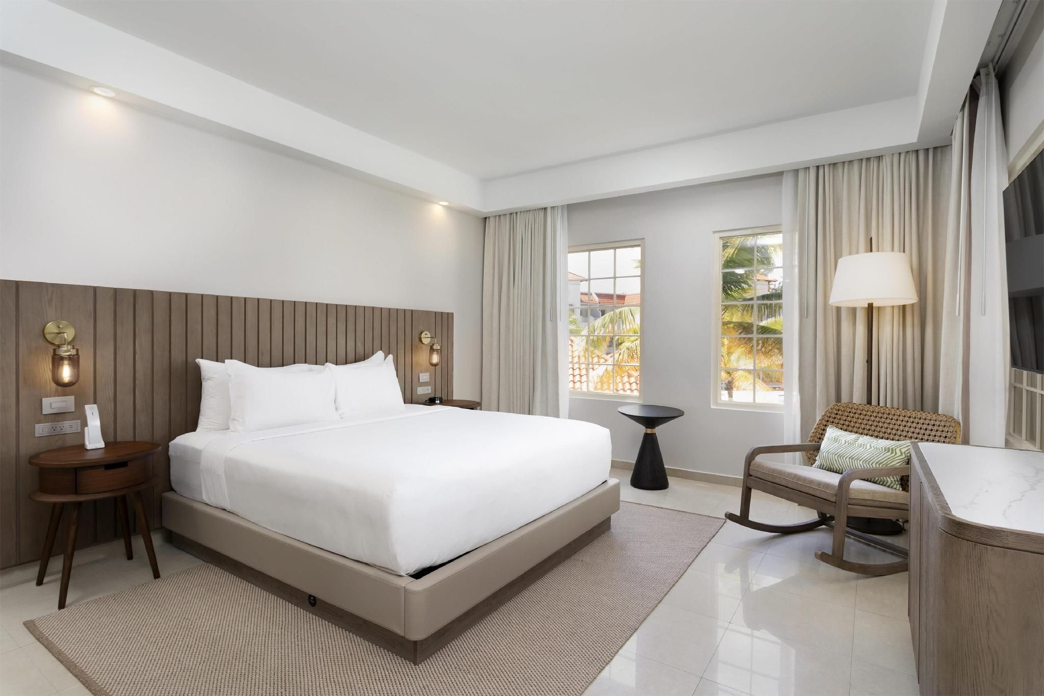 1 King Bed Premier Villa