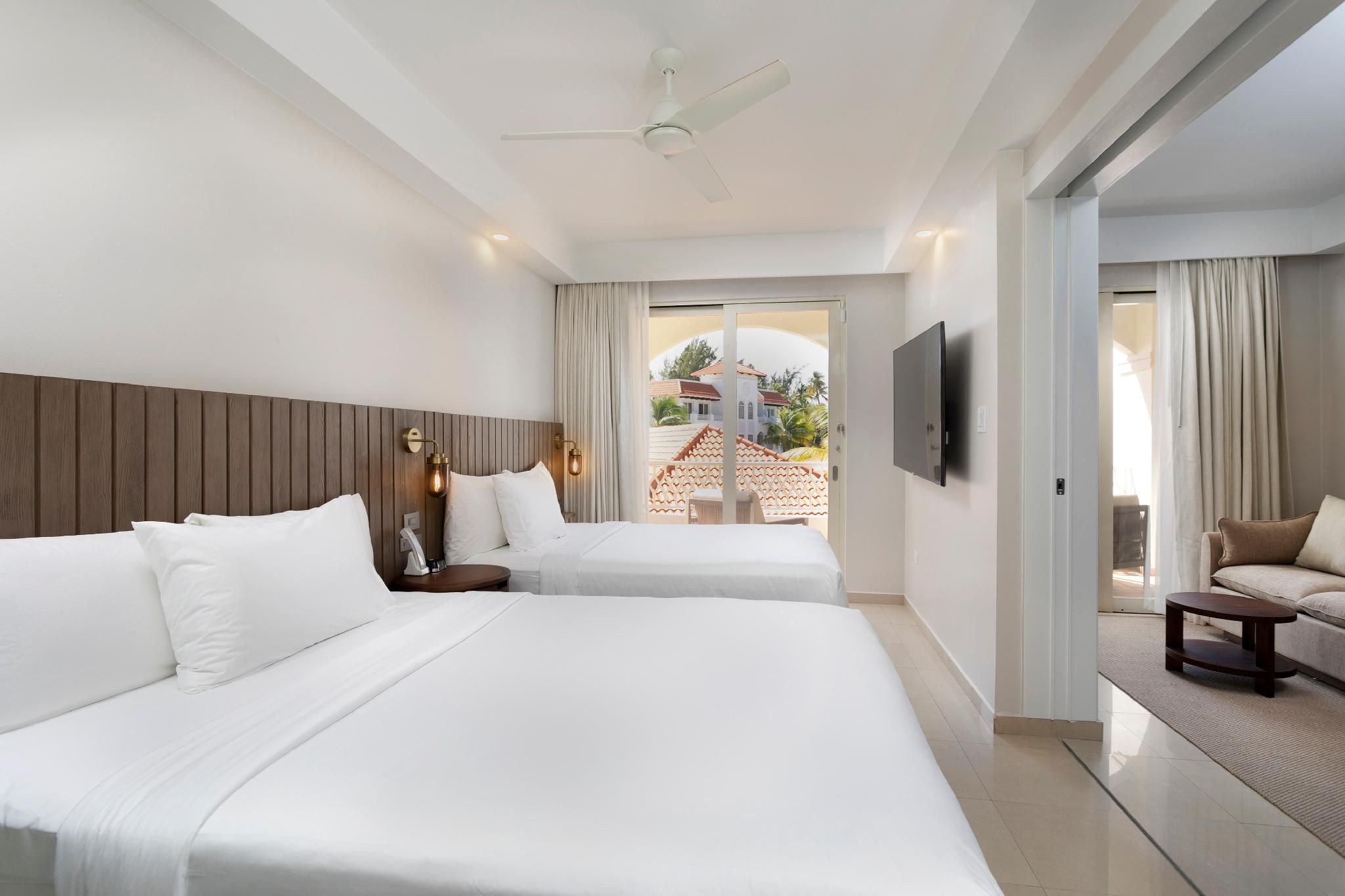 2 Queen Beds Deluxe Villa