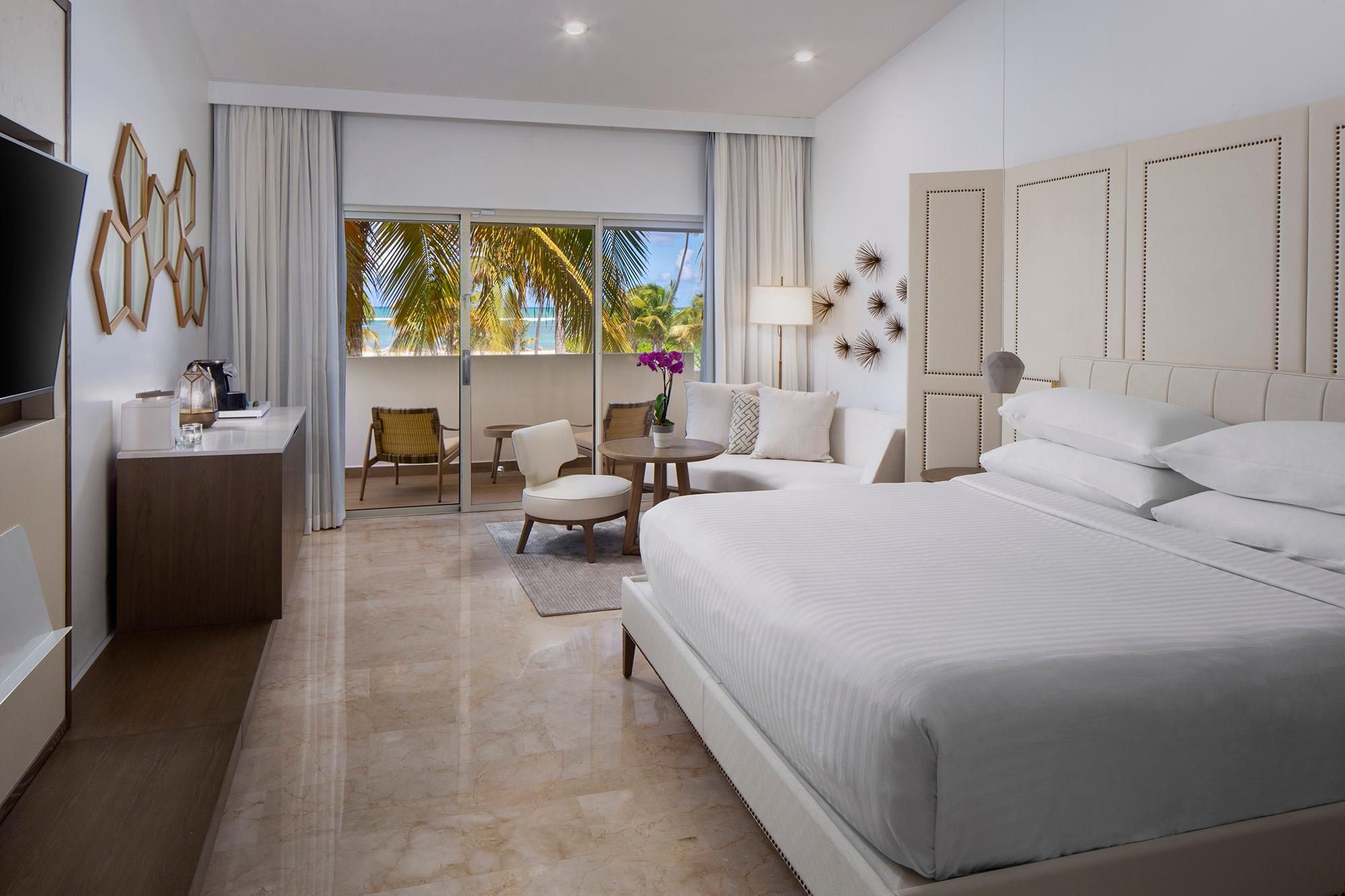 1 King Bed Ocean View