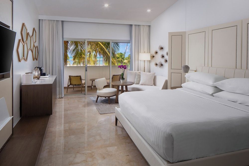 Deluxe Room, 1 King Bed, Ocean View