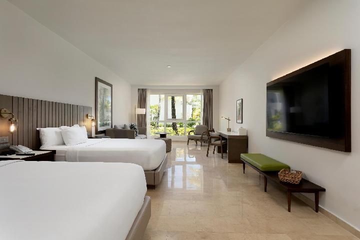 2 Queen Beds