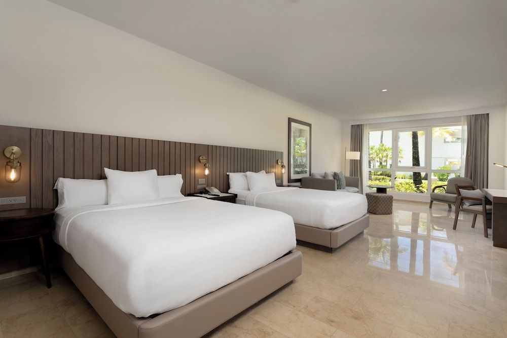 Room (2 QUEEN BEDS)