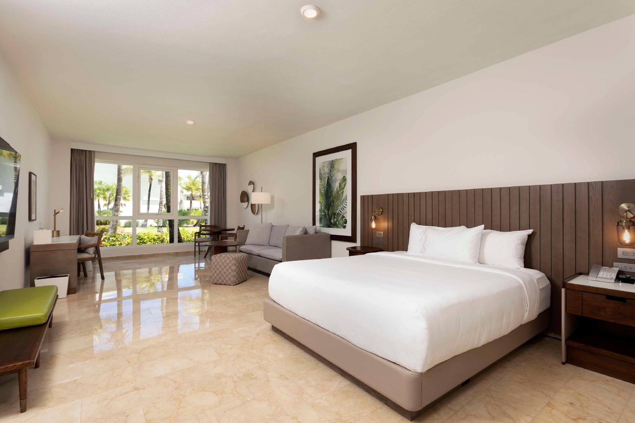 1 King Bed