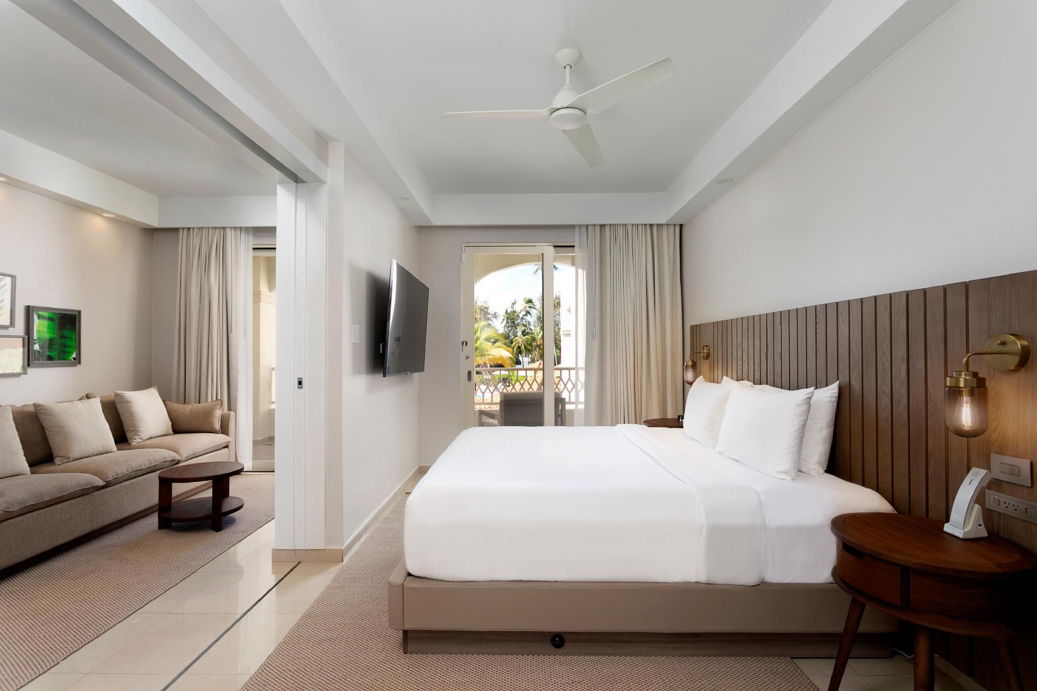 1 King Bed Ocean View Deluxe Villa