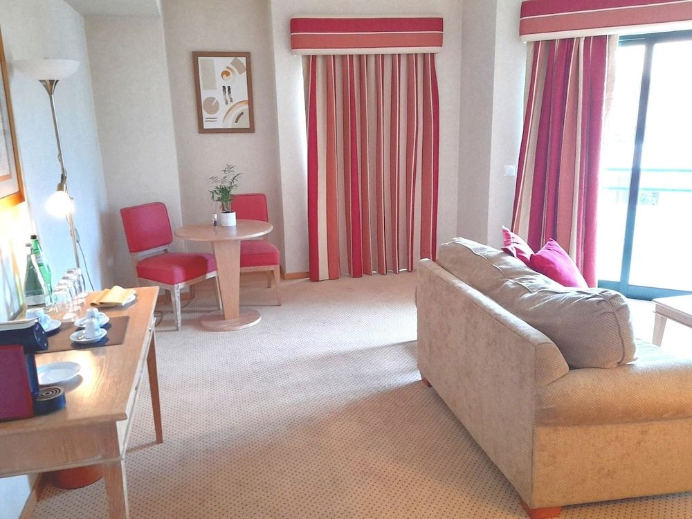 Hotel Riviera Junior Suite 13