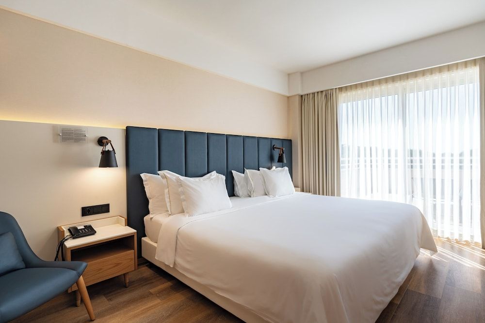 Suite, Balcony