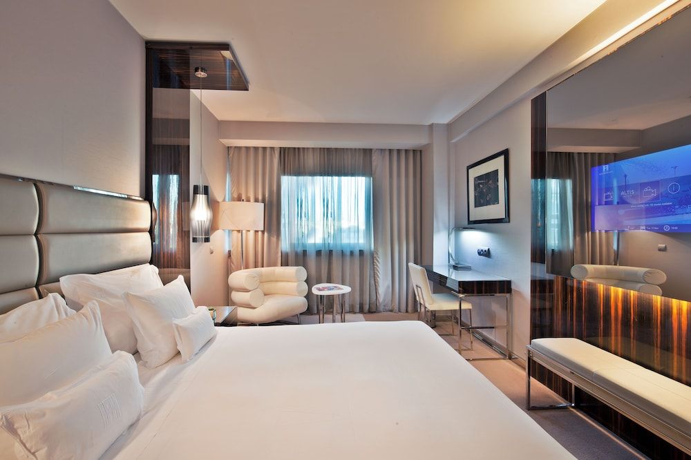 undefined Altis Grand Hotel 8
