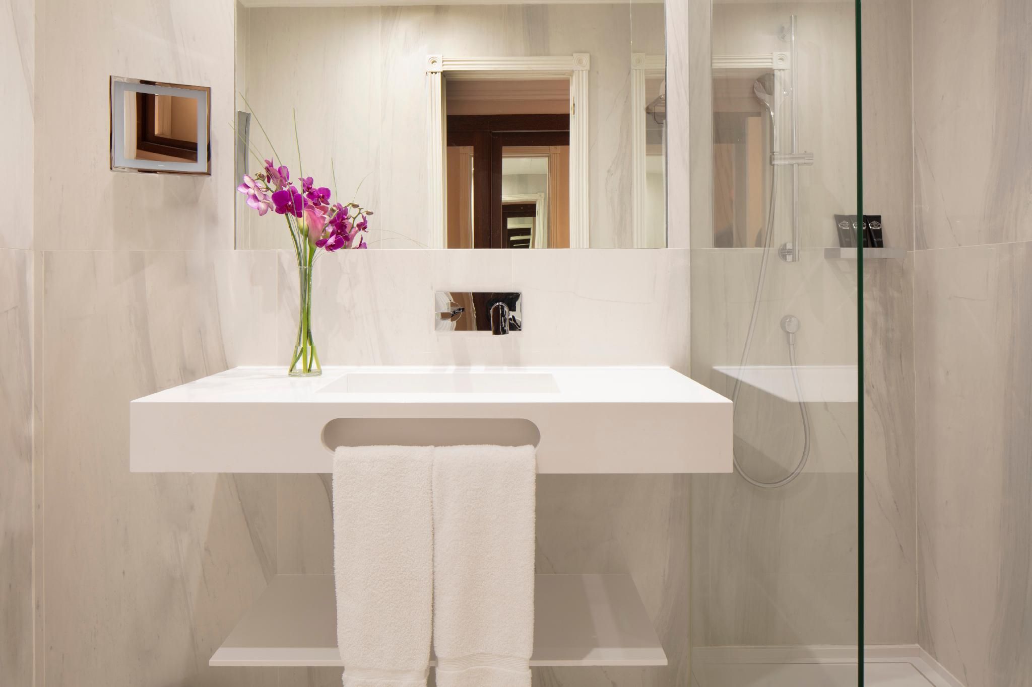 Tivoli Avenida Liberdade Lisboa – A Leading hotel of the world Deluxe Room Avenue View 3