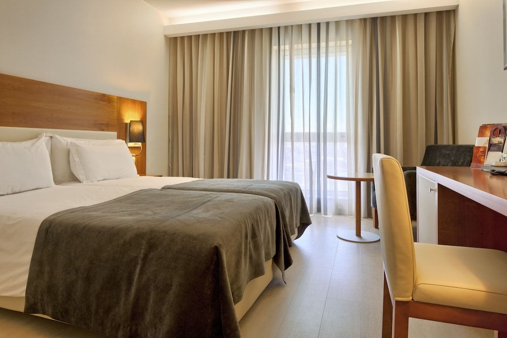 Mercure Lisboa Hotel Standard Room, 1 Queen Bed 3