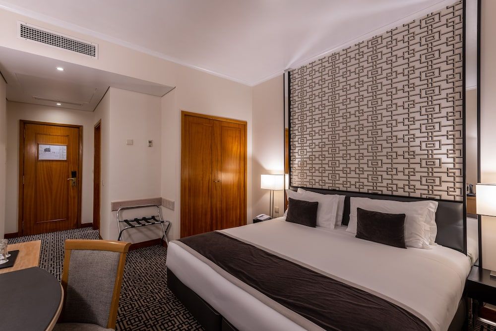 Hotel Mundial Superior Double or Twin Room 2