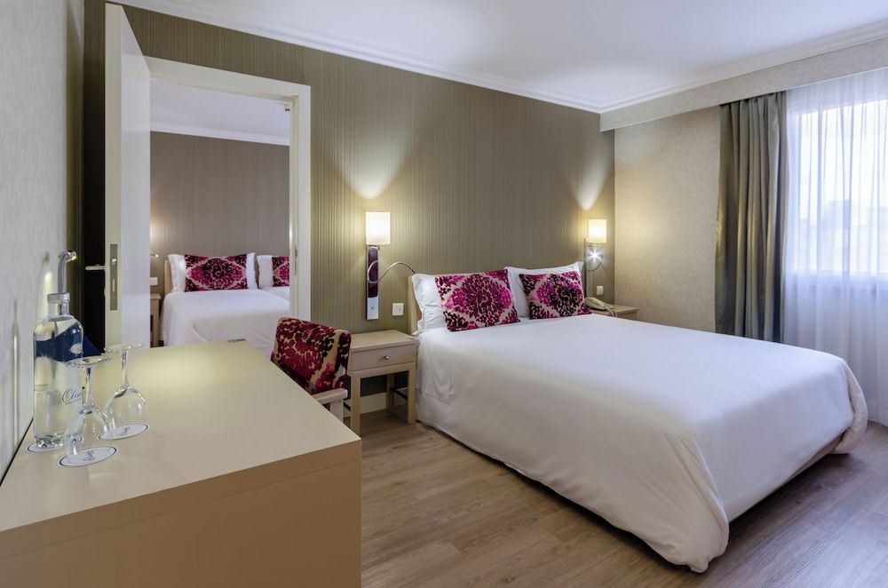 Olissippo Marques de Sa Double or Twin Room (2 adults + 1 child)