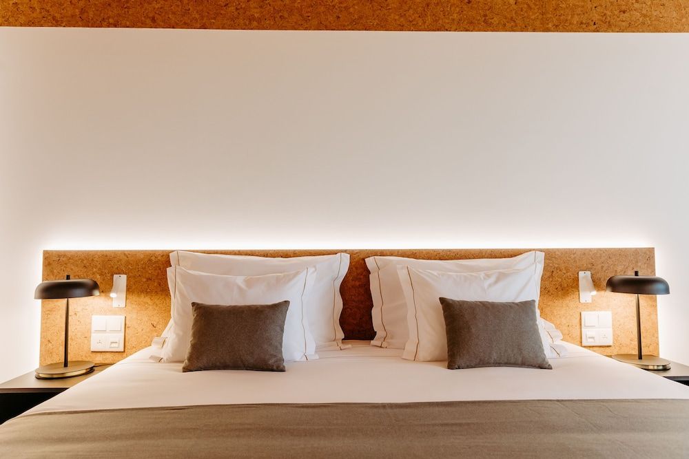 Double Room (King Bed)