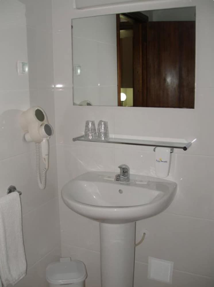 Praia Dourada Hotel Standard Single Room 4