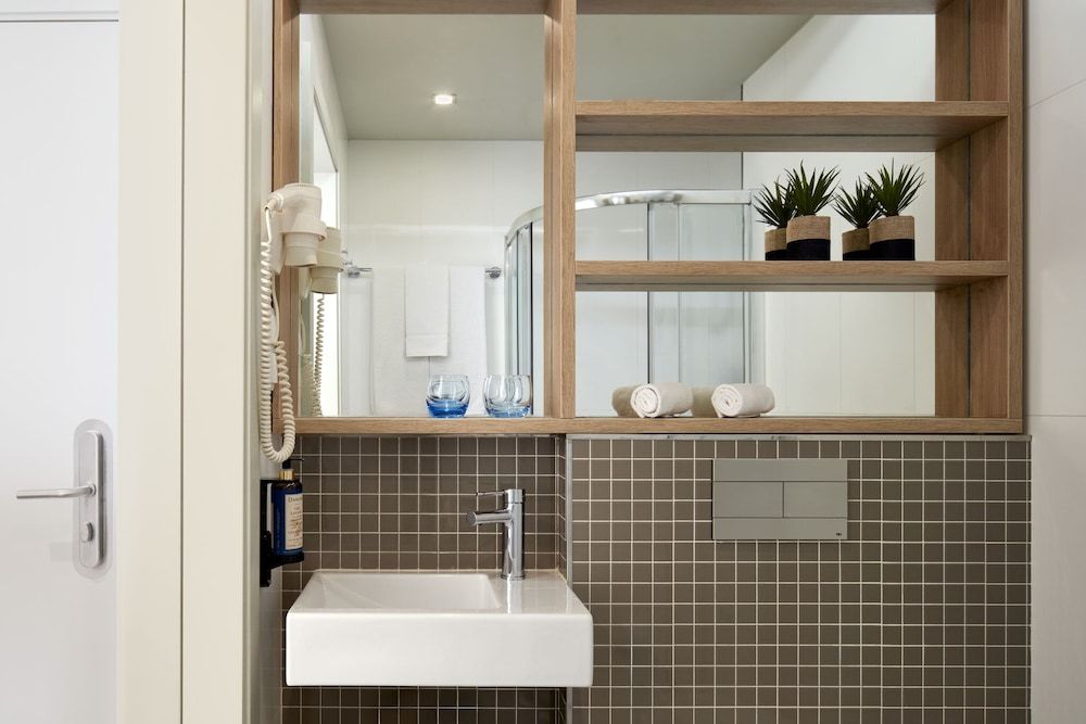 Dom Jose Beach Hotel Double or Twin Room 5