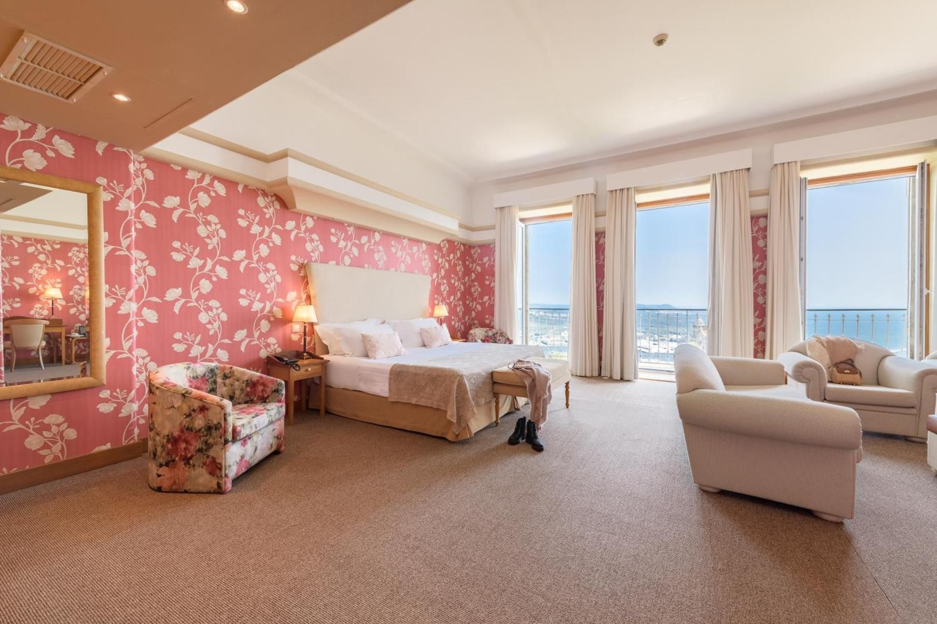 Panoramic Suite