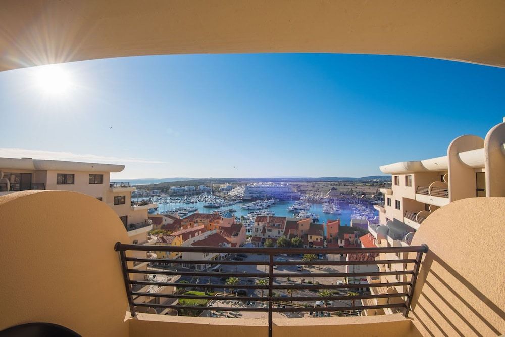 Hotel Vila Gale Marina Standard Twin Room, Pool View (2 Adults + 1 Child) 9