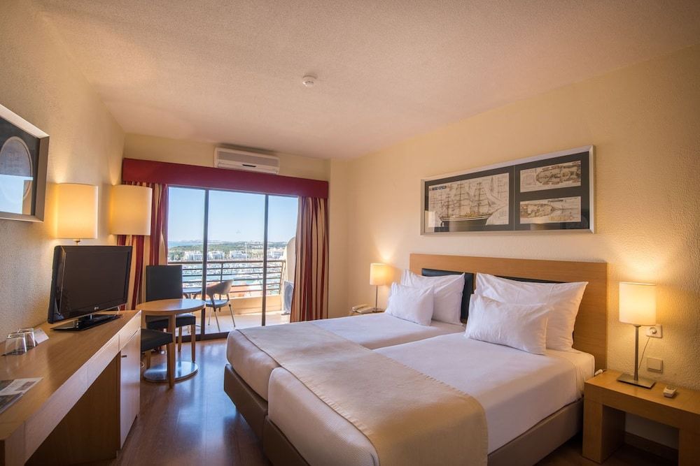 undefined Hotel Vila Gale Marina 4