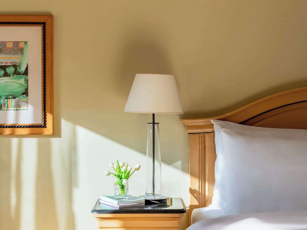 Mövenpick Hotel Doha Superior Room, 1 King Bed 4