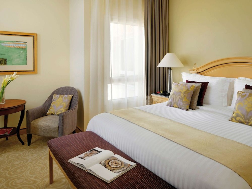 undefined Mövenpick Hotel Doha 3