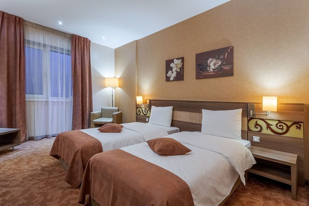 RIN Grand Superior Twin room 3