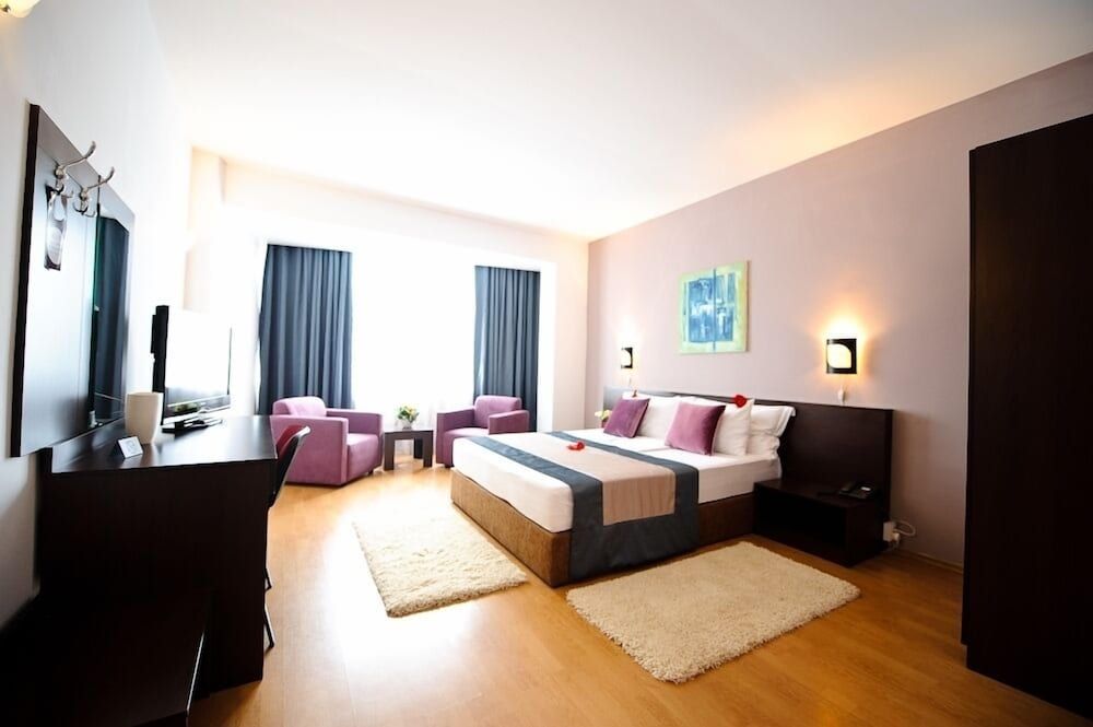 Unique Boutique Standard Double Room, 1 Queen Bed (10% off in nearby restaurant) 9