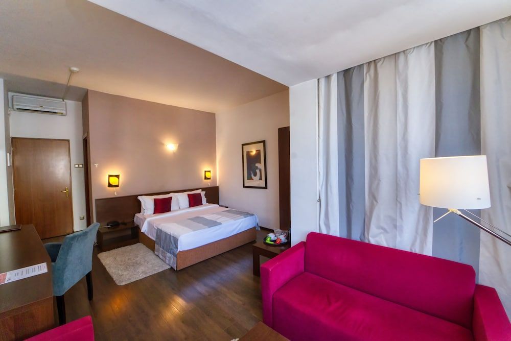 undefined Unique Boutique 7