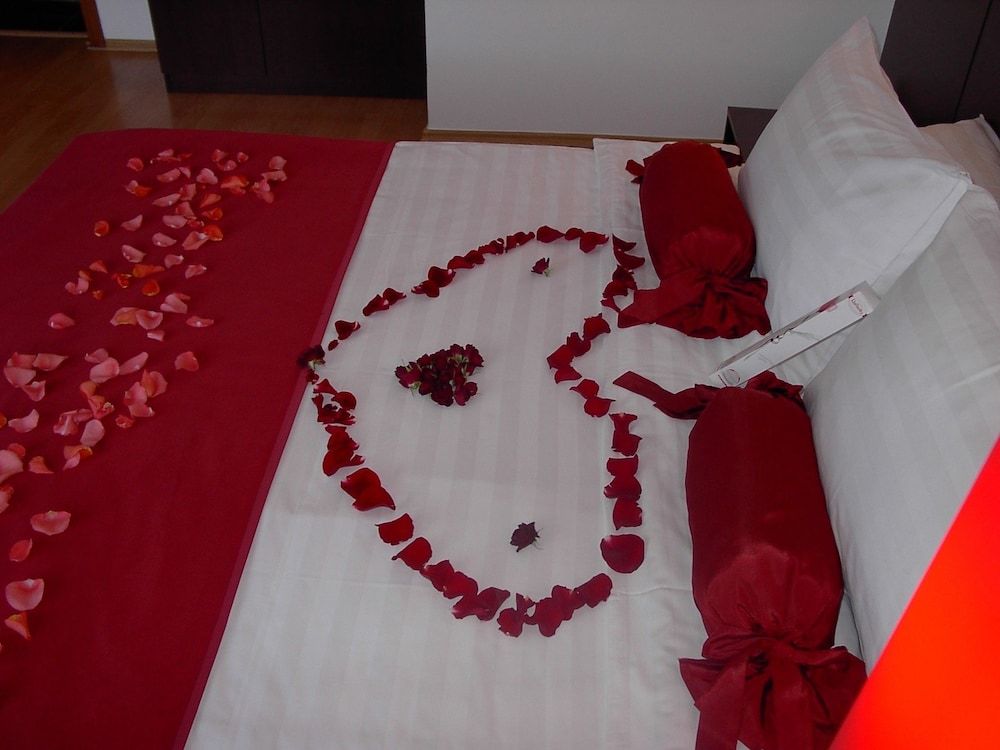 Unique Boutique Standard Double Room, 1 Queen Bed (10% off in nearby restaurant) 10