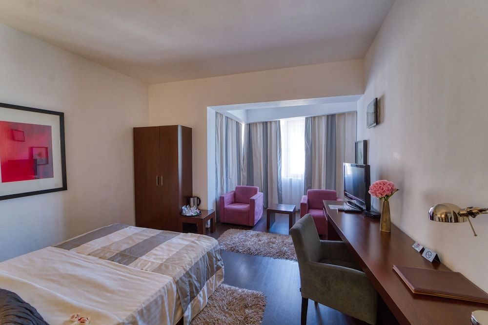 undefined Unique Boutique 4