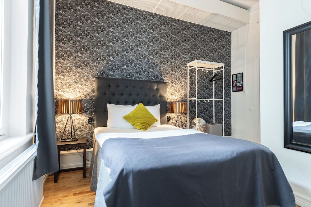 Home Hotel Plaza Double Room (Compact)