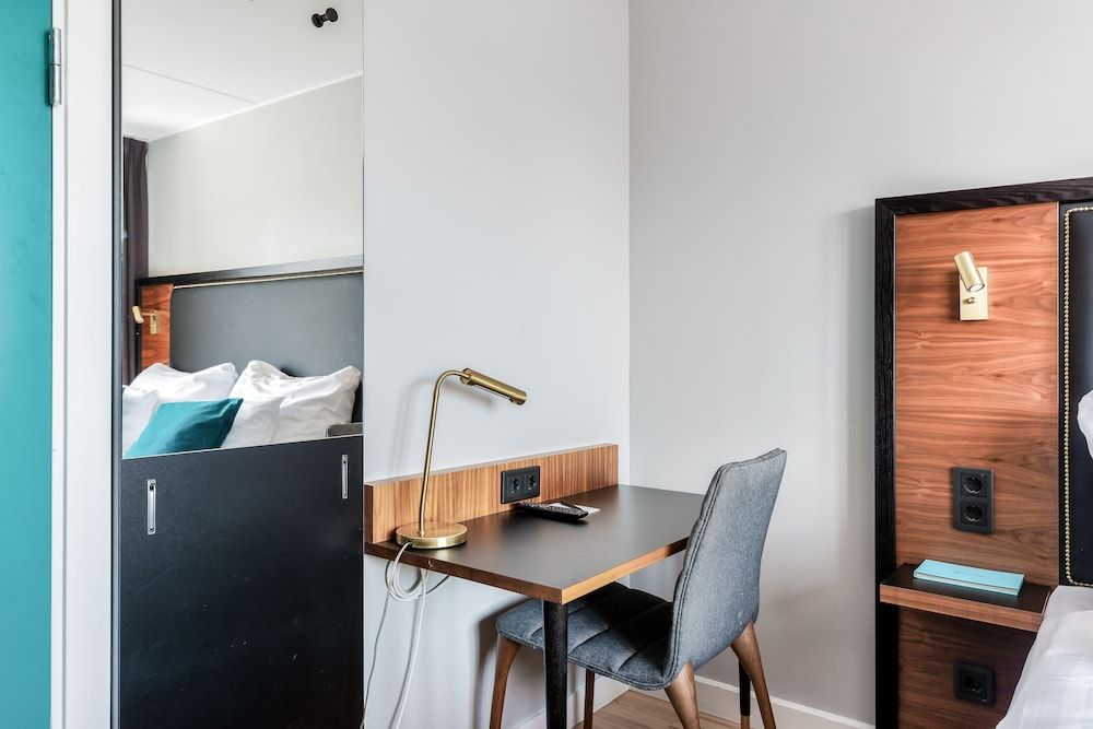 Home Hotel Tapto Standard Room, 2 Twin Beds 10