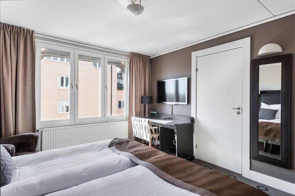 Home Hotel Tapto Standard Room, 2 Twin Beds 11