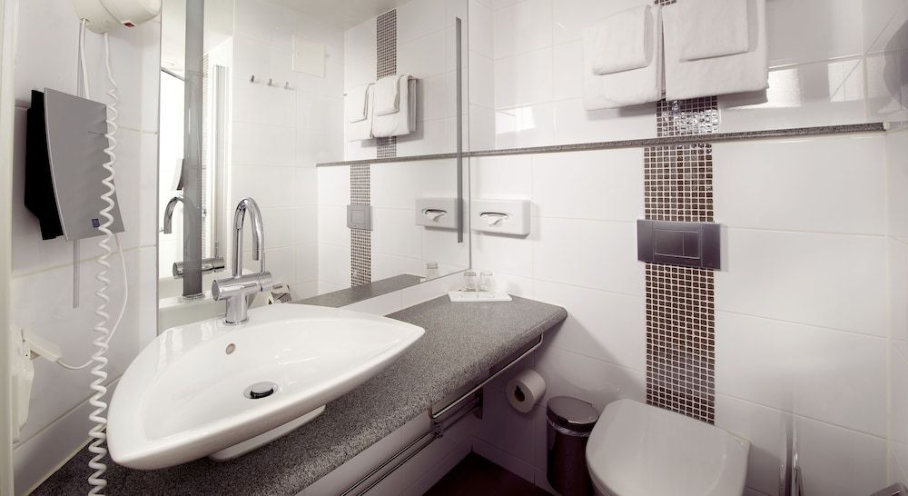 Home Hotel Tapto Standard Room, 2 Twin Beds 8