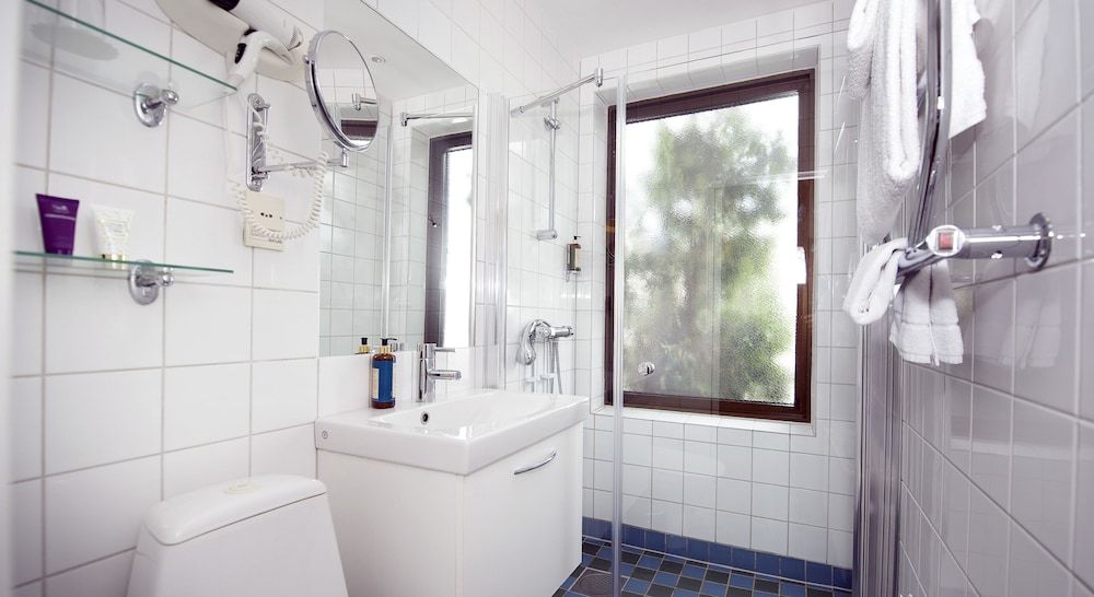 Home Hotel Wellington Standard Double Room 3