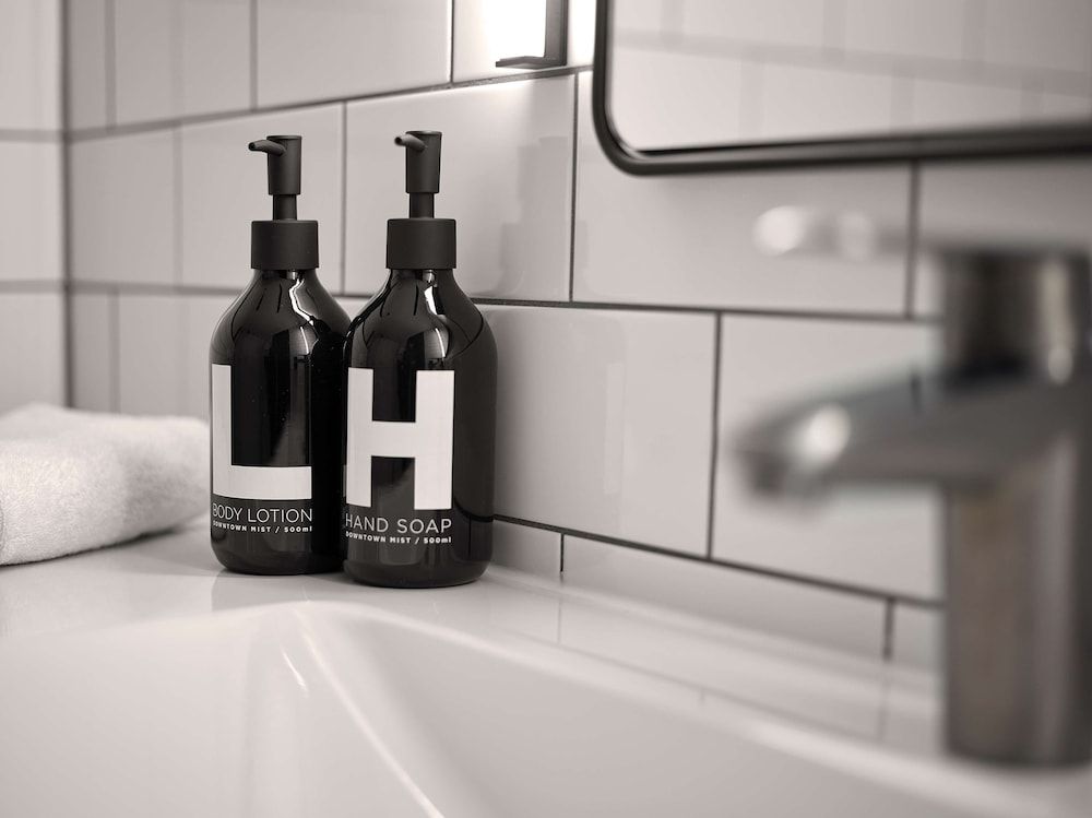 Downtown Camper by Scandic Classic Room, 1 King Bed (Sleep, Without Window) 5