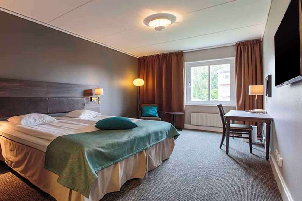 Home Hotel Uman Standard Room, 2 Twin Beds 3