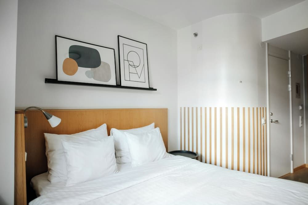 Double Room (Compact)