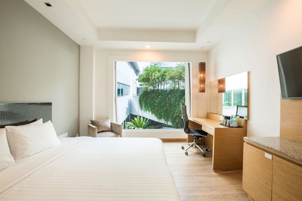 Village Hotel Changi by Far East Hospitality Deluxe Room 8