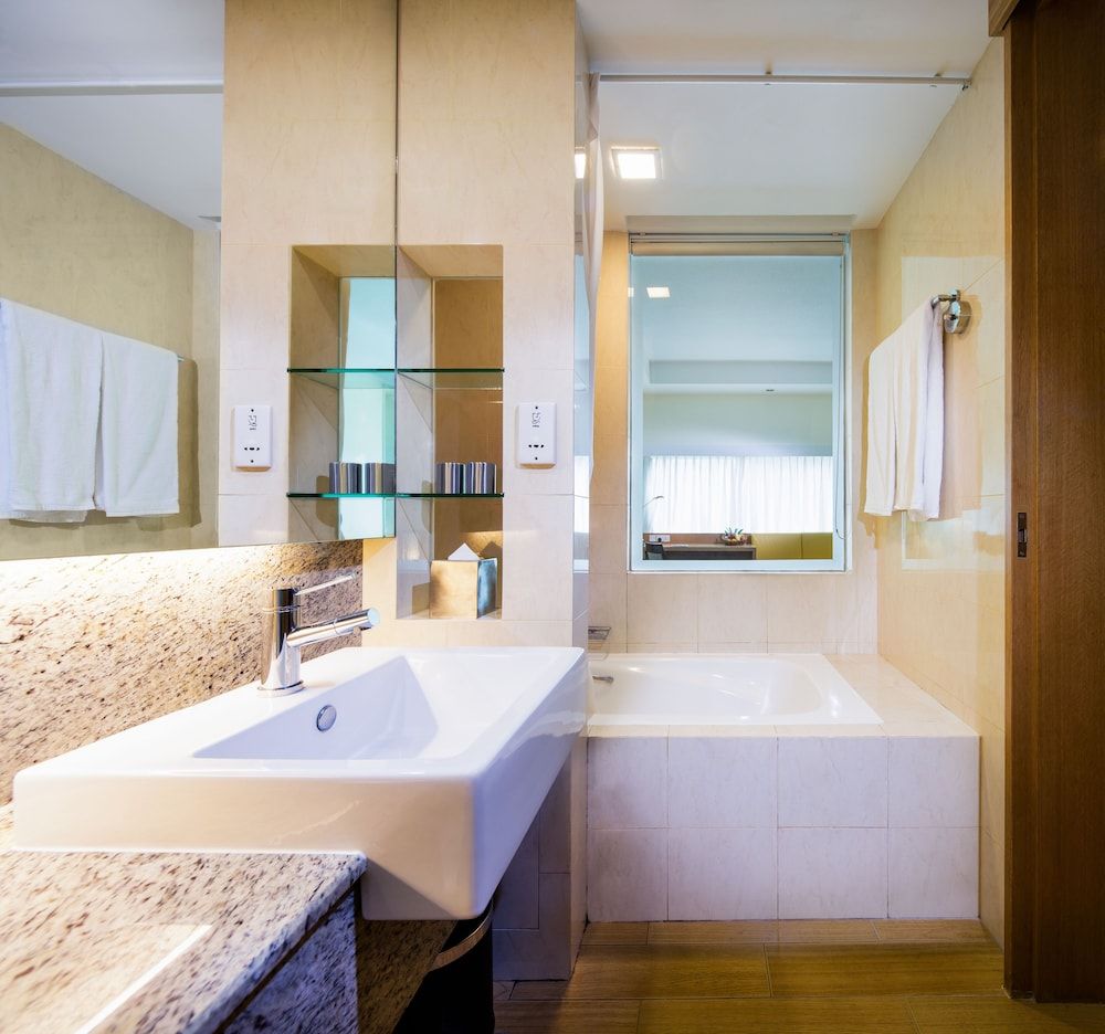 Village Hotel Changi by Far East Hospitality Deluxe Room 9