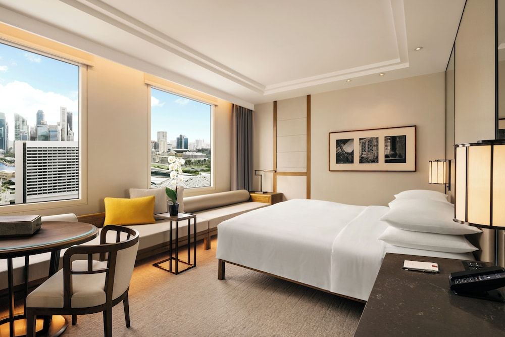 Premium Room, 1 King Bed, Corner