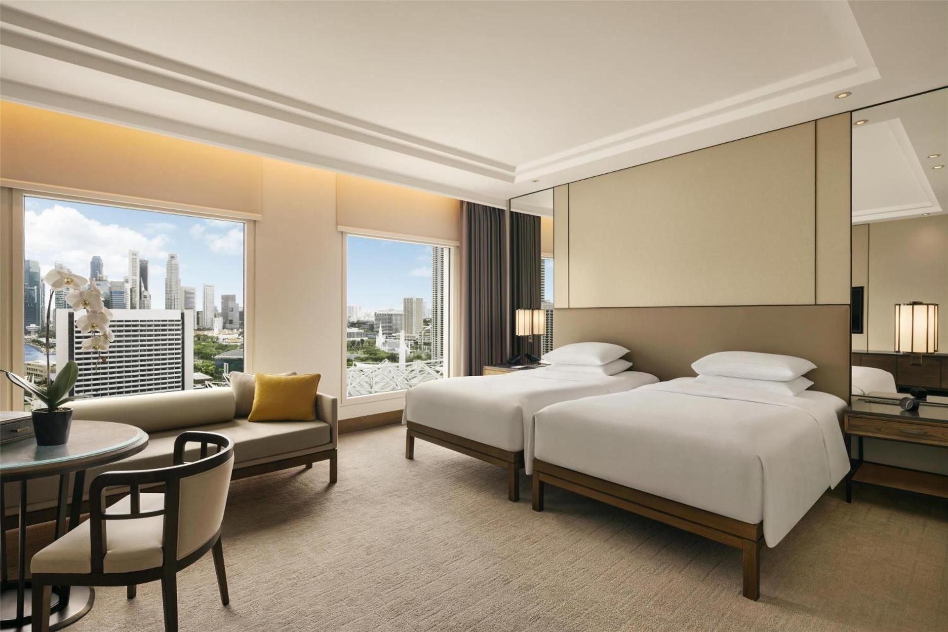 TWIN VIEW ROOM