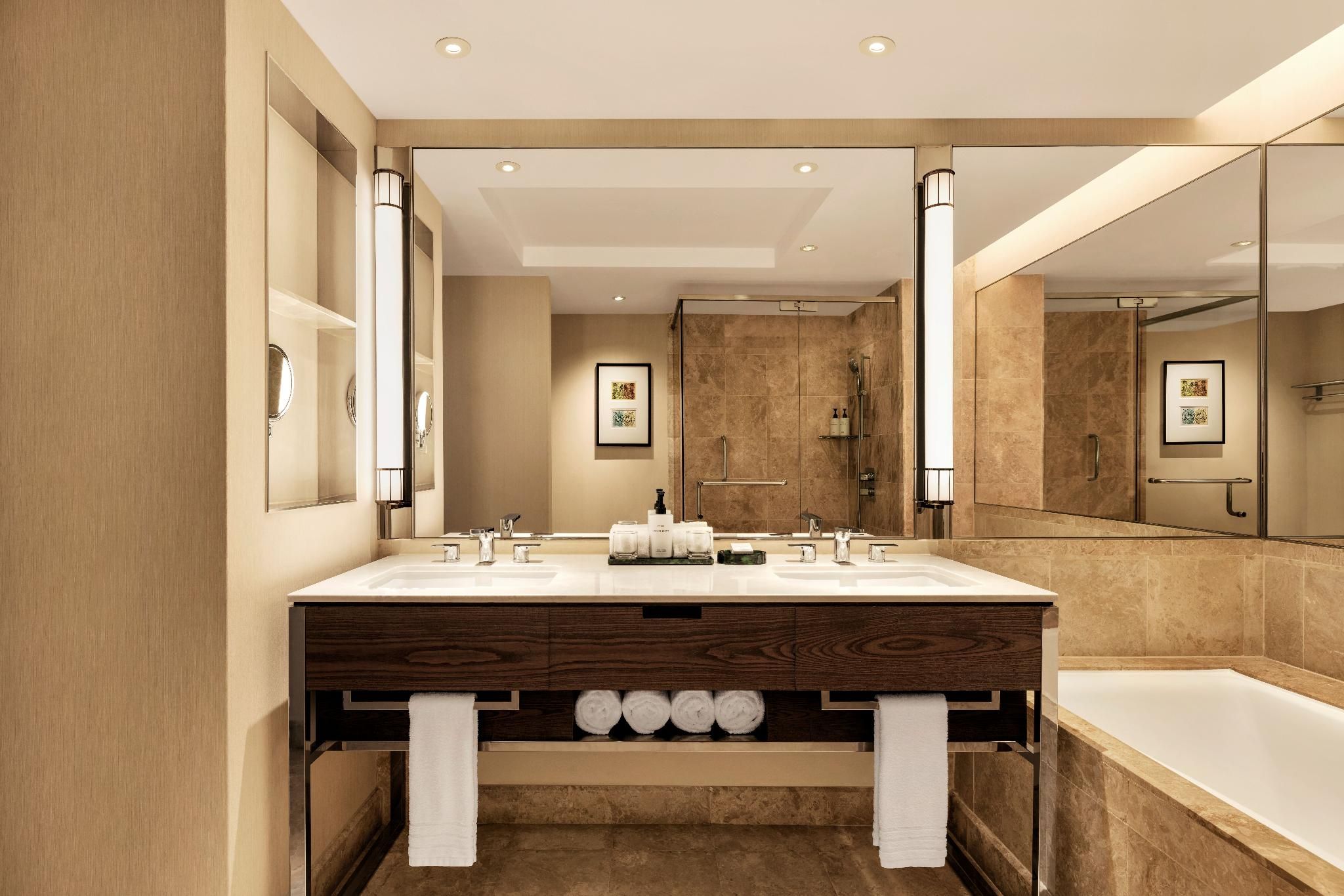 King Executive Room with Lounge Access