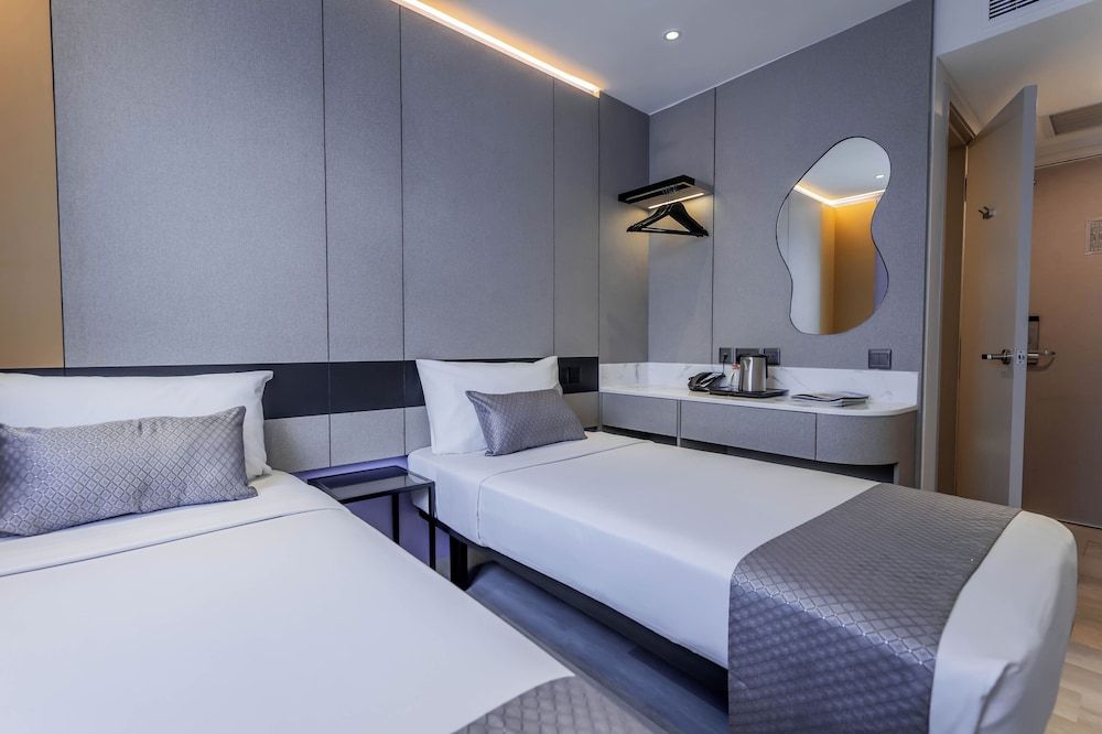 undefined Hotel 81 Palace