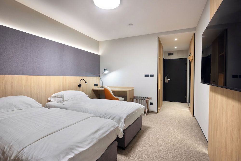 Hotel Kompas Twin Room, Balcony 2