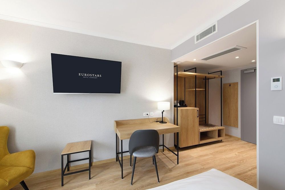 Eurostars uHotel Superior Double or Twin 6