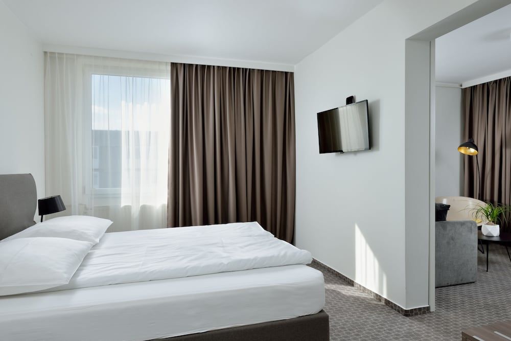 undefined B&B Hotel Ljubljana Park 7